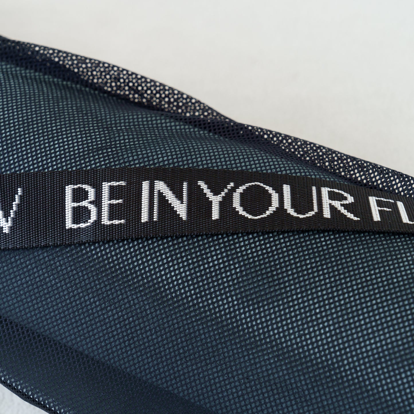 【NEW】Mesh Yoga Mat Bag